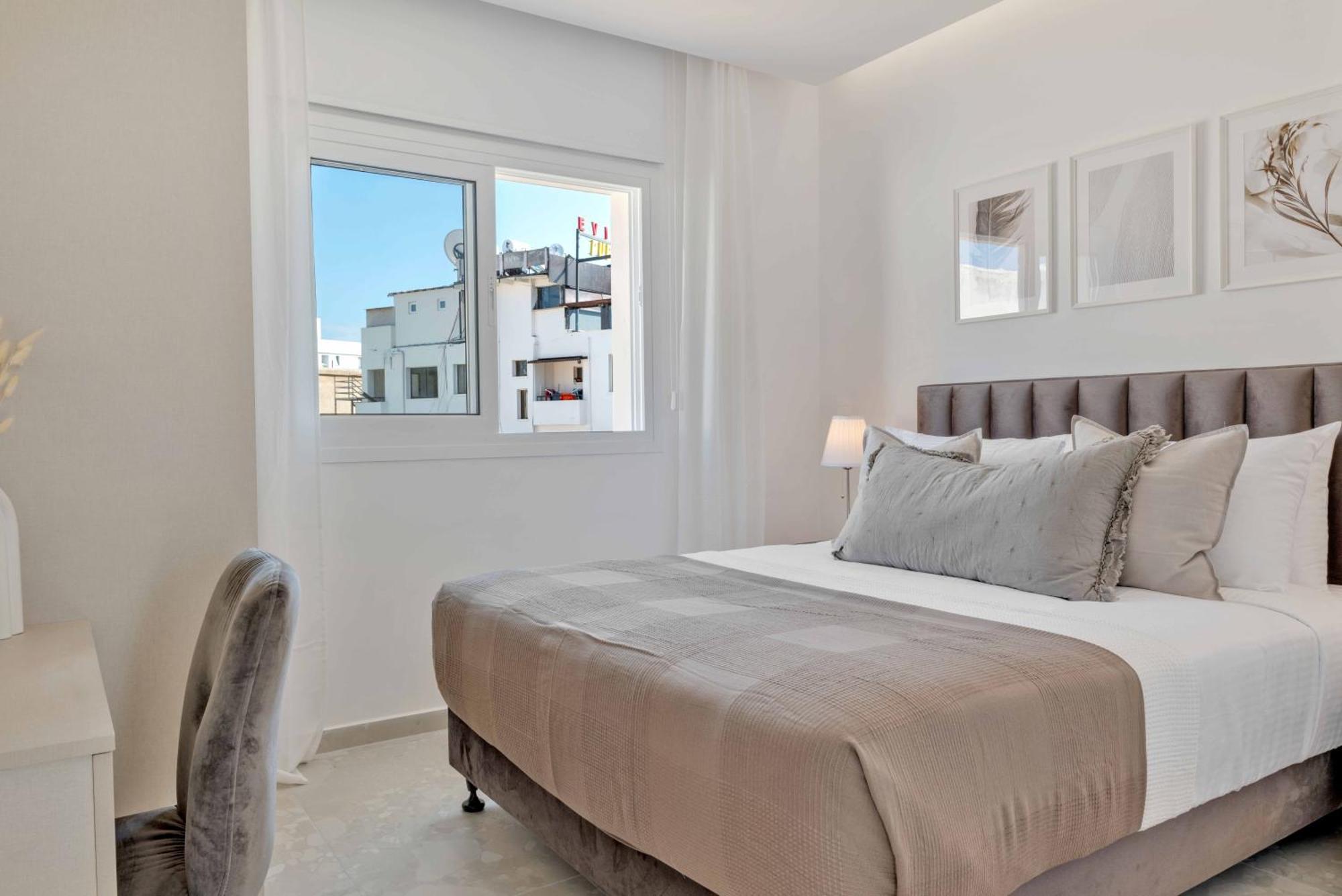 Phaedrus Living: Seaview Luxury Flat Limnaria 150 Apartment Paphos Exterior photo